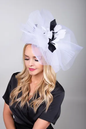 Chi Chi Fascinator