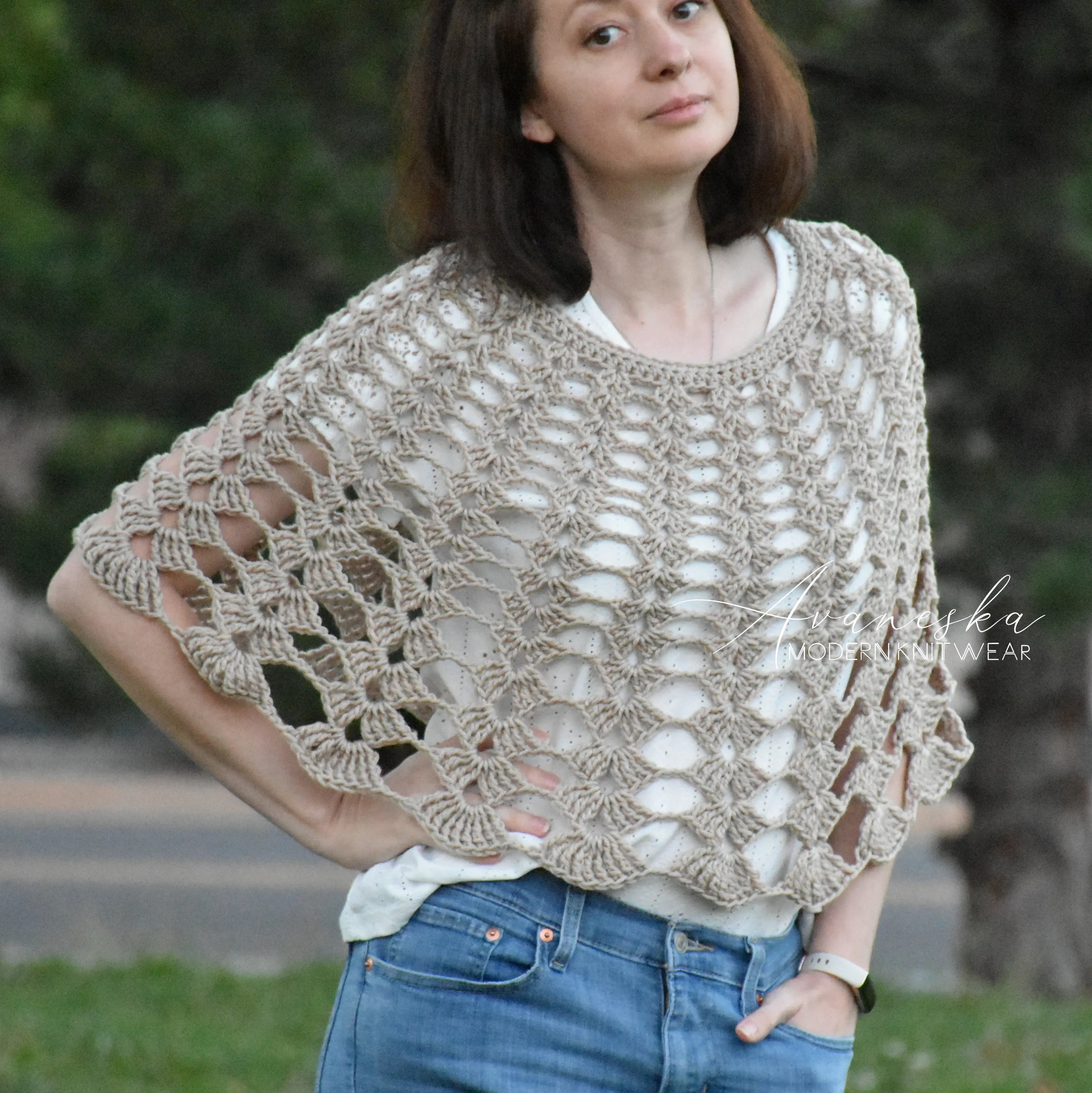 Crochet Round Capelet | The VENTANA